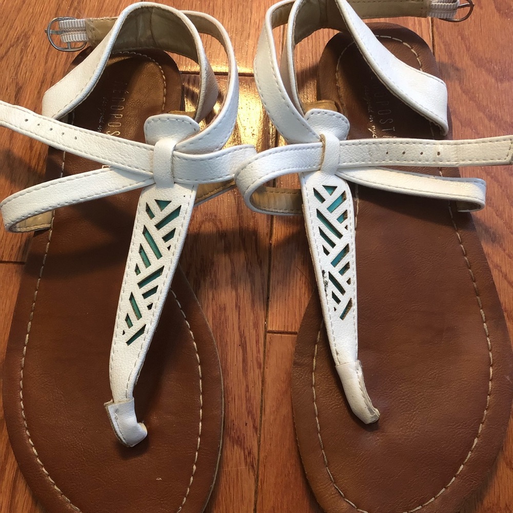 Preloved Aeropostale sandal